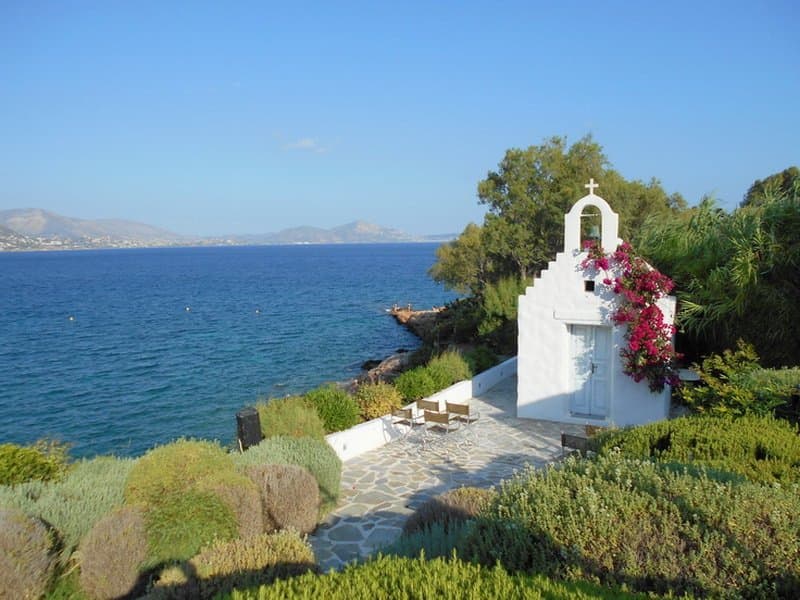 Άγιος Διονύσιος Island